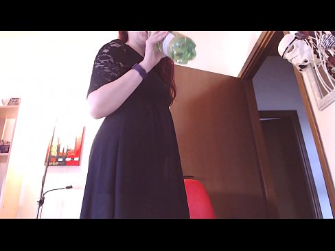 ❤️ Een onderdanige slaaf die houdt van vieze en weelderige slipjes wordt gedwongen te masturberen na het bekijken van deze video! ️ Porno at nl.novoporn.ru ❌❤